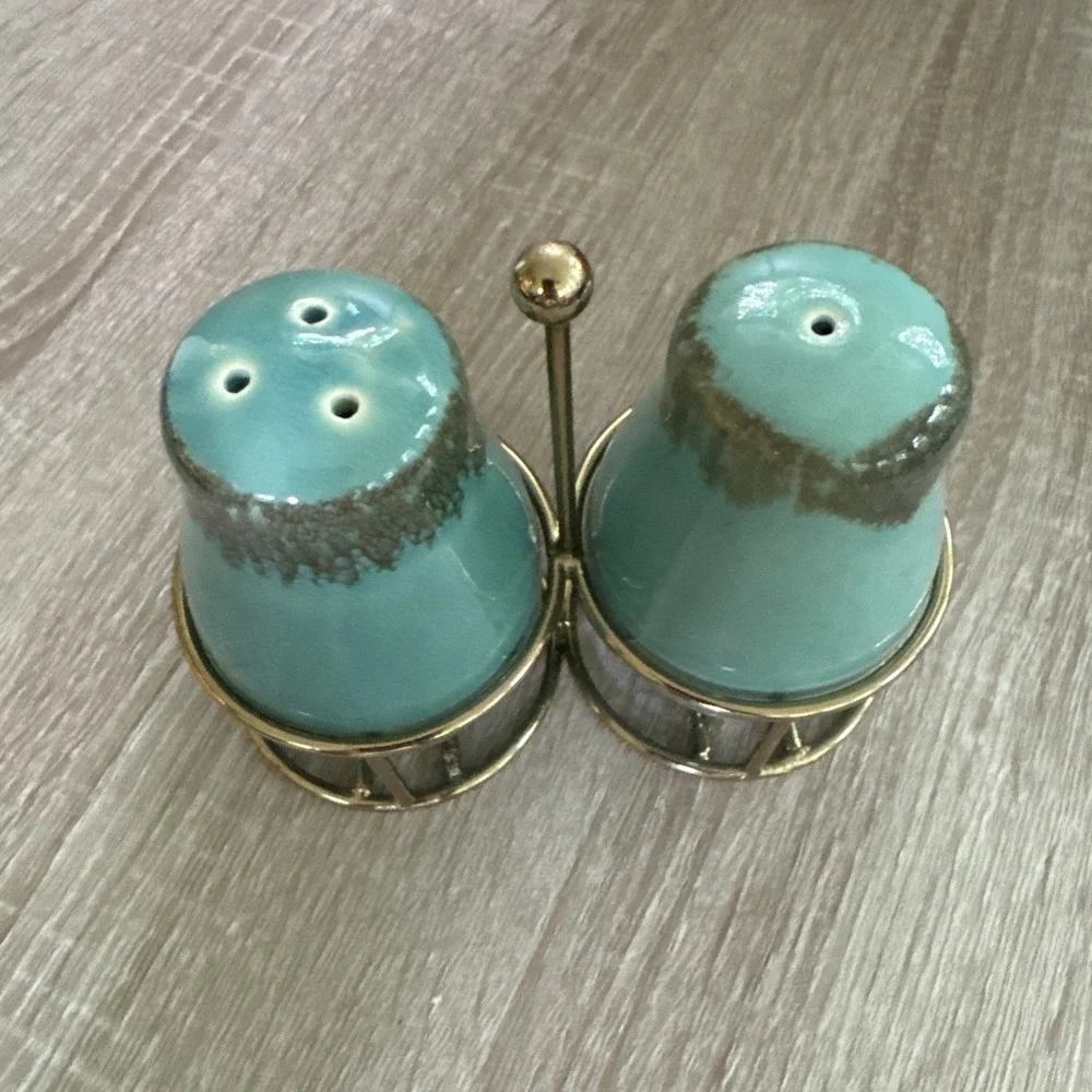 Ceramic Pottery  Salt & Pepper Shakers W/ Iron Holder, Handcrafted In India